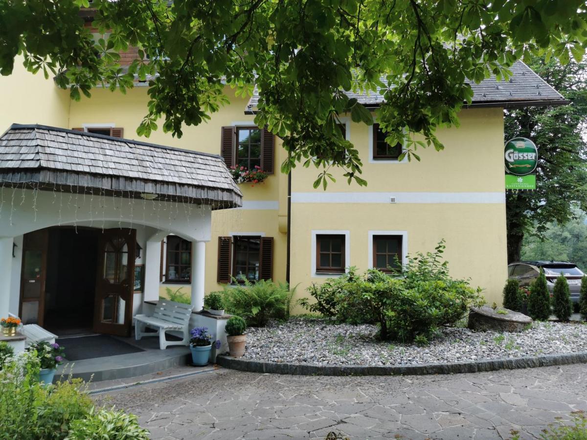 غندرشيم Landhotel Kastanienhof المظهر الخارجي الصورة