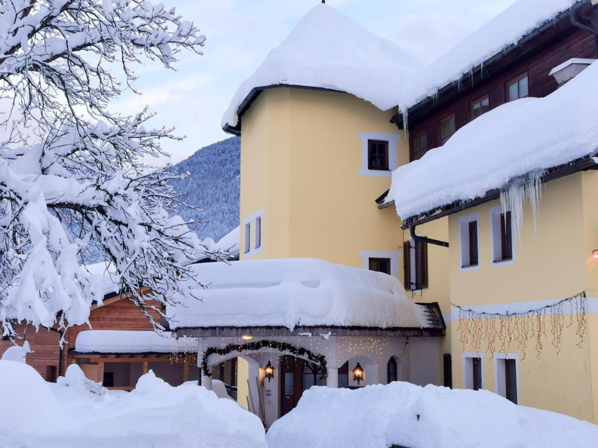غندرشيم Landhotel Kastanienhof المظهر الخارجي الصورة